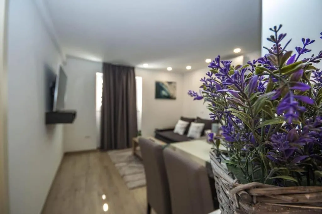 Image 4 of Wonderful apartment near city center and sea