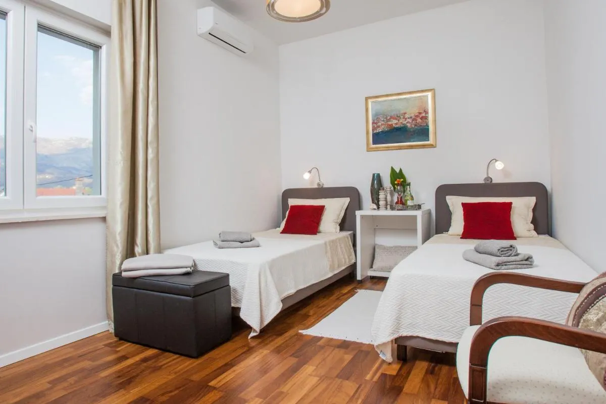 Image 1 of apartman ami