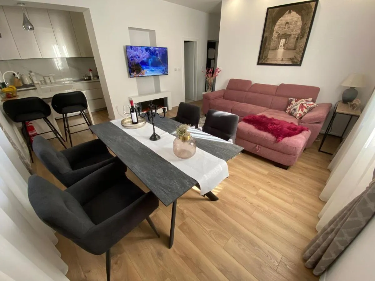 Image 4 of apartment in the city center